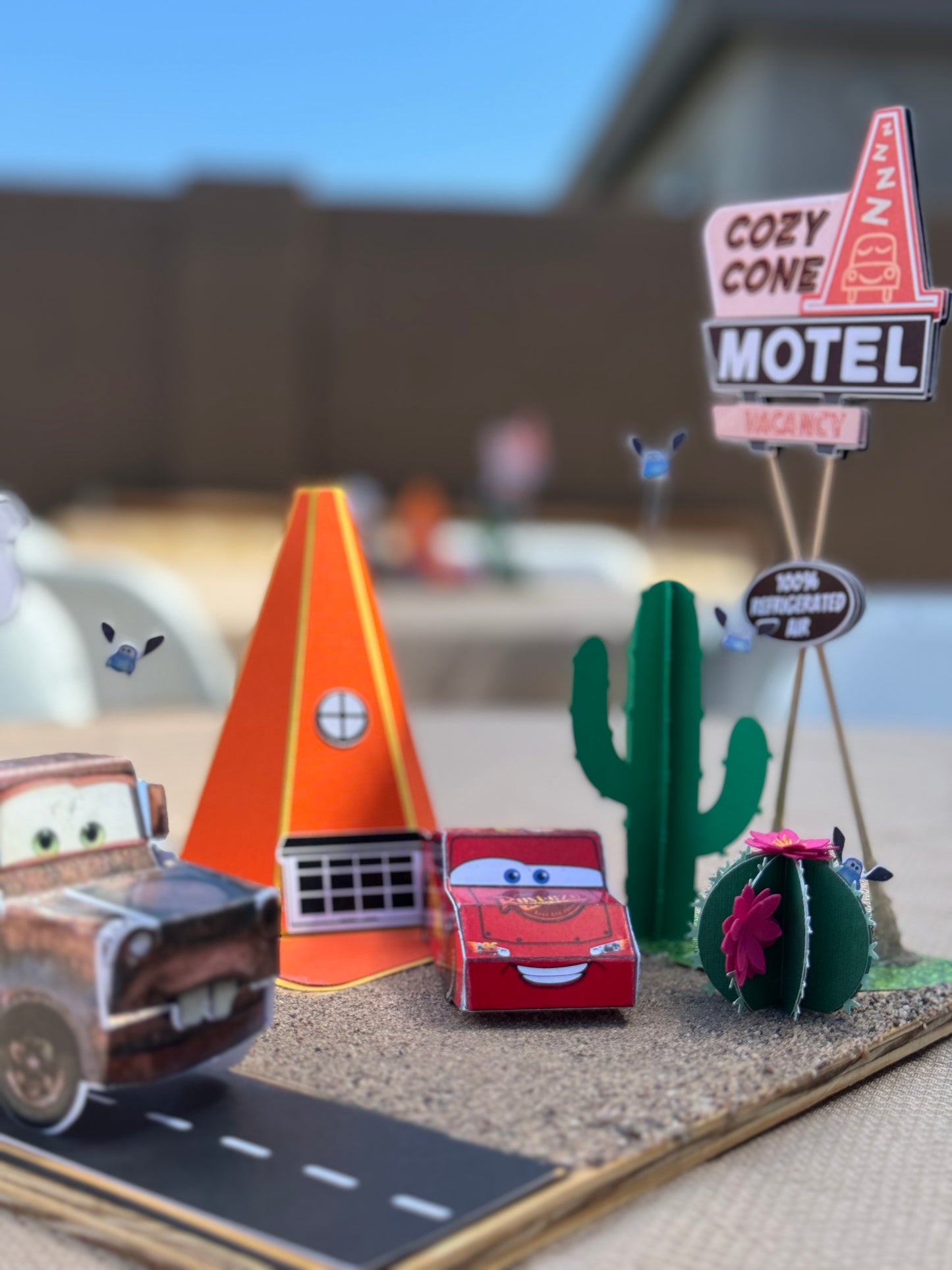 CARS - Centerpiece