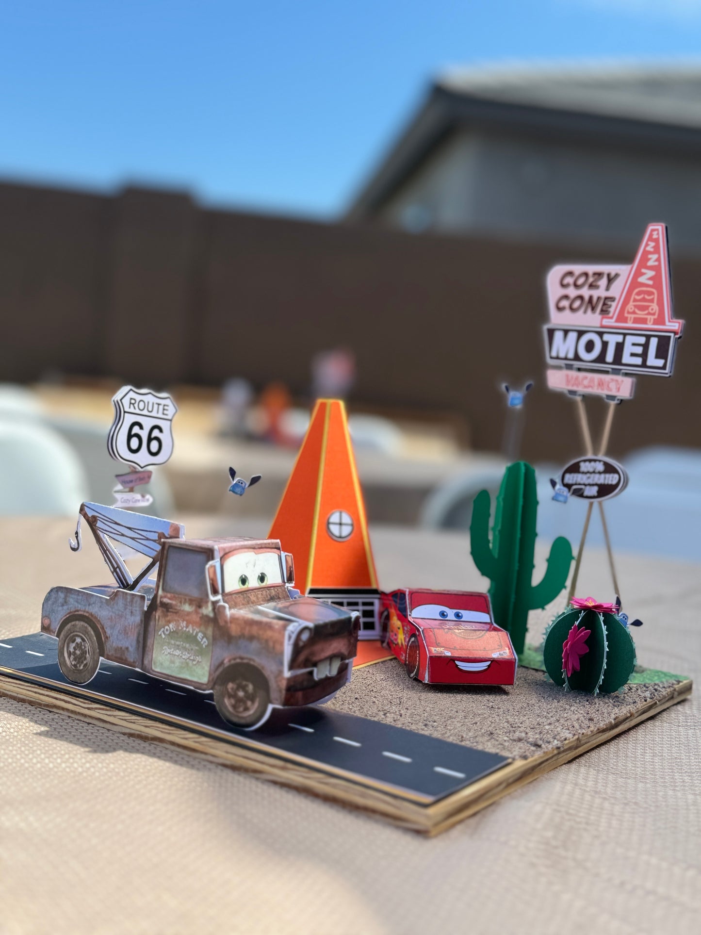 CARS - Centerpiece